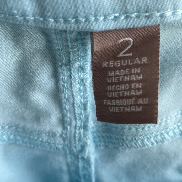 Women’s Pants - Picture 2 of 3